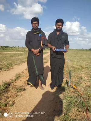 Detector de agua PQWT S500 con alta precisión multifrecuencia para detección de agua subterránea portátil