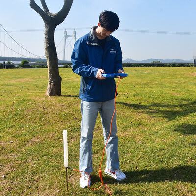 Detector de agua subterránea de 300 metros de profundidad con pantalla táctil de 7 pulgadas y mapeo automático